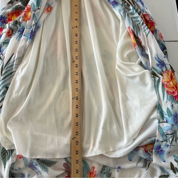 Meghan LA Women’s Jasmine Wrap Maxi Dress Floral Short Sleeve Large NWOT Flaws - Picture 7 of 16